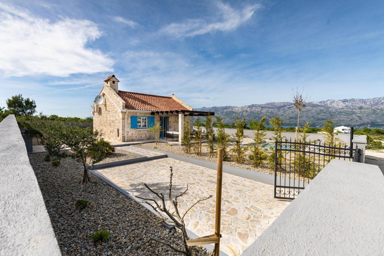Villa Stonehouse Milan à Ražanac Extérieur photo
